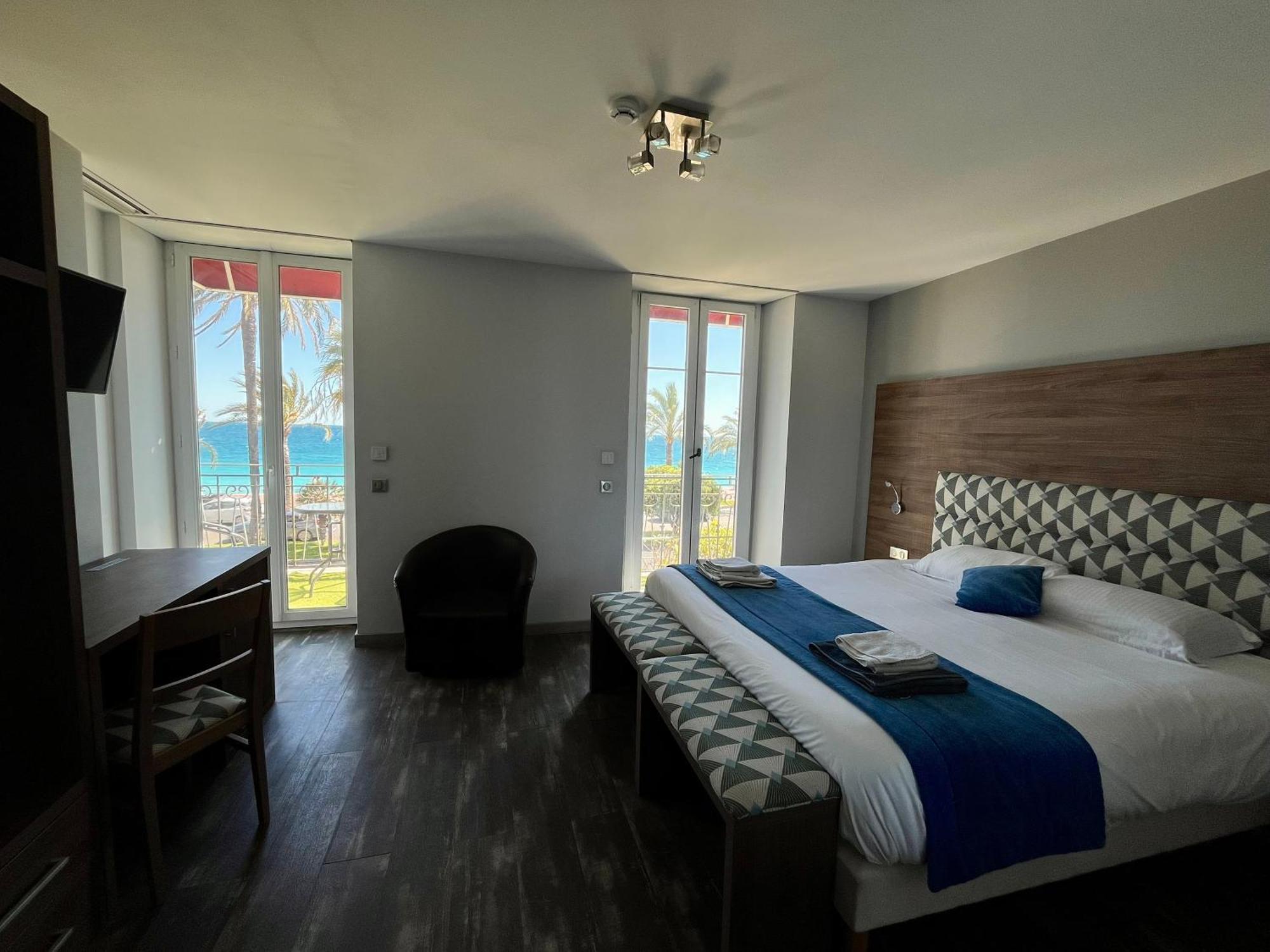 Hotel Flots D'Azur Promenade Des Anglais Nice Rom bilde